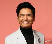 69세 주윤발, 하프마라톤 또 완주 "홍콩의 포레스트 검프 되겠다"