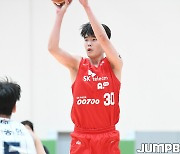 [JB포토] KBL D리그, SK 박민우 '부드럽게 슛 시도'