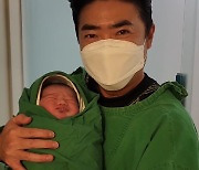 장동민, 오늘(23일) 둘째 득남…"축복이 건강하게 잘 태어나" [전문]