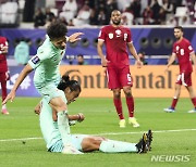 '조별리그 무득점' 중국, 카타르에 0-1 패…극적 16강 희망은 남아