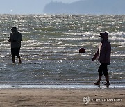 한파특보에 맨발 걷기