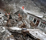 중국 윈난성 산사태 사망자 25명으로 늘어…실종자 19명(종합)