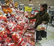 CANADA-RICHMOND-CHINESE LUNAR NEW YEAR-SHOPPING