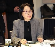 발언하는 정경실 보건복지부 보건의료정책관