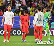 [포토] 대한민국 이강인 '고개 푹'