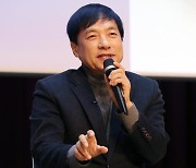 이성윤, '김학의 불법 출국금지 수사 방해' 항소심도 무죄