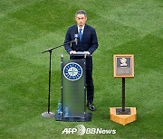 日 이치로, 벌써 명예의 전당 입성에 쏟아지는 관심... '추신수는 언제?'  MLB.com "2026년 첫 입성 후보로 주목"