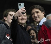 Boston Ottawa Trudeau Hockey