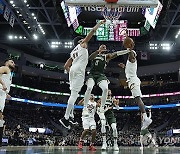 Cavaliers Bucks Basketball