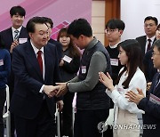 윤석열 대통령, 교통격차 해소 민생토론 참석