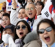 유인촌 장관 '대한민국 선수 파이팅'