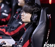 [LCK] 2024 첫 이통사 라이벌전, T1 2대 1로 KT에 역전승