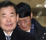 김진표, ‘배현진 의원 피습’에 “정치 테러는 민주주의 중대 도전…극단 정치 벗어나야”