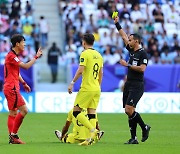 [아시안컵] 카드 관리가 중요한 게 아니다...'경고' 신경쓰다 대회서 '퇴장' 당할라