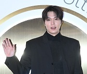 이민호, 화사한 인사 [포토엔HD]