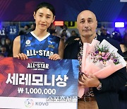 다시 ‘순위 경쟁’ 모드…새 외인 윌로우와 ‘반전’ 노리는 김연경 “왼손잡이 장점 있다, 팀이 필요했던 선수라 기대돼”[SS현장]