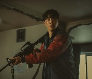 이준영, '마동석 파트너' 입증…자유자재 활·총 '액션 쾌감'('황야')