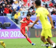 분위기 반등 필요한 클린스만호, 열쇠는 이강인의 '황금 왼발'[아시안컵]