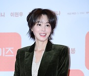 김성령 ‘세월 비켜가는 미모’