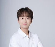 이찬원 ‘한끗차이’ MC 합류…박지선 “母가 찐팬, 효심으로 출연”[공식]