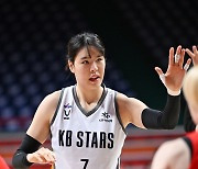 또 박지수···1~4라운드 MVP 독식, 女 농구 최초