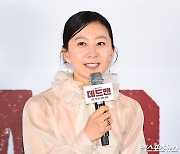 '데드맨' 김희애 "제 연기 부끄러워, 언제쯤 마음에 들지"