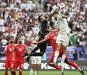 (SP)QATAR-DOHA-FOOTBALL-AFC ASIAN CUP-IRAQ VS JORDAN