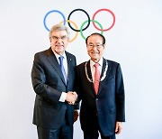 윤세영 SBS 미디어그룹 창업회장, IOC 올림픽훈장 받아