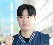 [mhn포토] 김영규 '스프링캠프 떠나요'