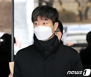 영장실질심사 출석하는 KIA 김종국 전 감독