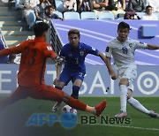 '멋진 골에 꿀잼 축구' 우즈벡-태국전도 대박 [아시안컵]