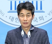 윤건영 “운동권 말고 물가 잡아라…한동훈 정신 못 차려”