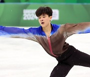 Kim Hyun-gyeom takes gold in men's figure skating