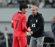 "한국과 일본의 최대 차이는 선수층" 영국 기자 "클린스만, 손흥민 능력 100% 끌어내지 못해. 한국 이끌 적합한 감독 아냐"