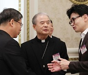 천주교 찾은 한동훈 "힘없는 소수 대변하는 게 정치 중요한 몫"