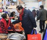 속초관광수산시장의 봄…이병선 속초시장 활력 붐 조성