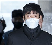 법정 향하는 김종국 전 KIA 타이거즈 감독