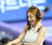 DJ 소다 ‘음악을 느끼며’ [포토]