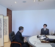 정순택 대주교와 환담하는 한동훈 비대위원장