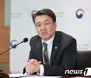 오기웅 "정부자금 드라이파우더 안 남길 것…시장 단비 되도록"