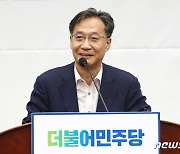 정책개발비 818만원 빼돌린 뒤 인턴에 뒤집어씌운 국회의원 보좌관