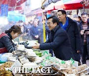 김동연 경기지사 세밑 현장행보...국회의원 동반 잦아