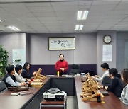 에스트래픽, 급여복지 중견기업 1위