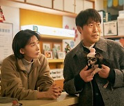 [Herald Review] Unclear message of 'Dog Days' disappoints, but fine acting saves the day