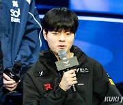 ‘데프트’ 맹활약…KT, OK저축은행 브리온 완파 [LCK]