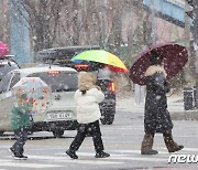 3세 가정양육아동 안전확인 전수조사..정부 "학대 의심 신고 없어"