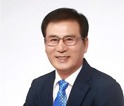 검찰, '양복대금 뇌물수수' 이상익 함평군수 기소