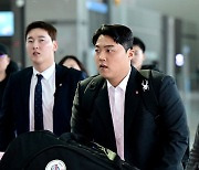 롯데 한동희, '괌 스프링캠프 출발' [사진]