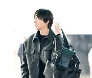 이민호, '완벽한 비율 뽐내며 출국' [사진]