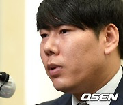 “제가 (KIA 감독) 가겠습니다” 강정호의 SNS 댓글 논란 